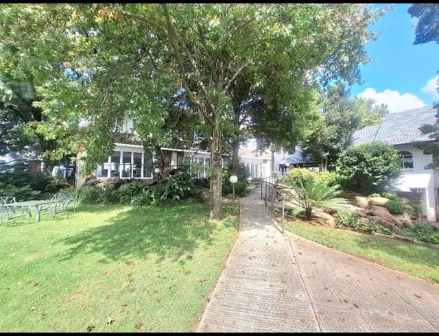 2 BEDROOM APARTMENT FOR SALE IN LONEHILL
